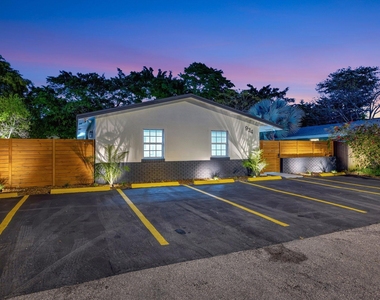 934 Nw 4th Avenue - Photo Thumbnail 3