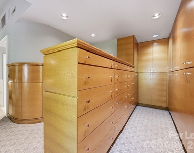 1124 Dilworth Crescent Row - Photo Thumbnail 25