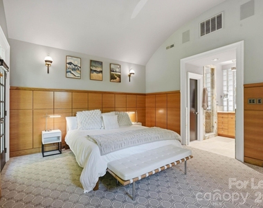 1124 Dilworth Crescent Row - Photo Thumbnail 23