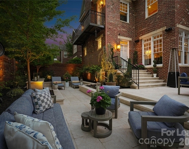 1124 Dilworth Crescent Row - Photo Thumbnail 2