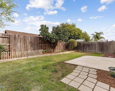 5361 Hidalgo Street - Photo Thumbnail 9