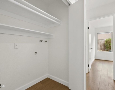 5361 Hidalgo Street - Photo Thumbnail 6