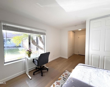 5361 Hidalgo Street - Photo Thumbnail 5
