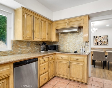 5400 Nagle Avenue - Photo Thumbnail 10