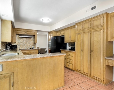 5400 Nagle Avenue - Photo Thumbnail 11