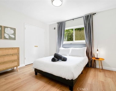 5400 Nagle Avenue - Photo Thumbnail 27