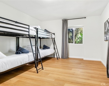 5400 Nagle Avenue - Photo Thumbnail 29