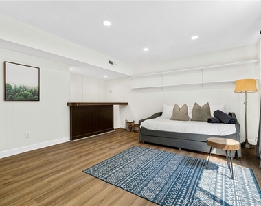 5400 Nagle Avenue - Photo Thumbnail 18