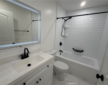 7101 Fallbrook Avenue - Photo Thumbnail 5