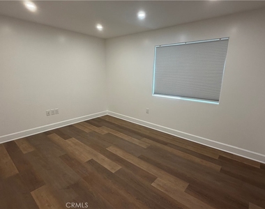 7101 Fallbrook Avenue - Photo Thumbnail 16