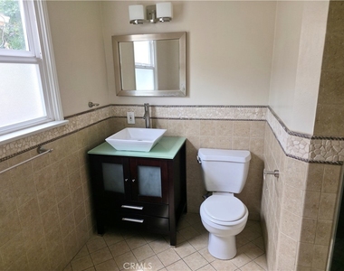 5339 Veloz Avenue - Photo Thumbnail 15
