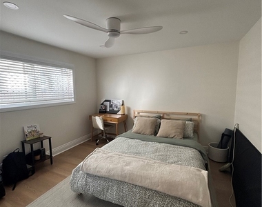 2426 Silverstrand Avenue - Photo Thumbnail 5