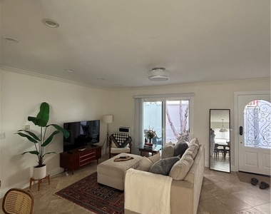2426 Silverstrand Avenue - Photo Thumbnail 1