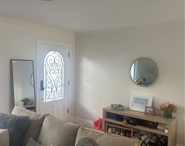 2426 Silverstrand Avenue - Photo Thumbnail 4