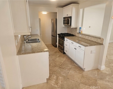 2426 Silverstrand Avenue - Photo Thumbnail 7
