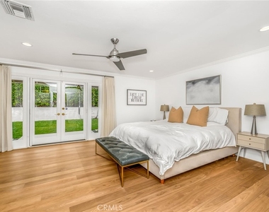 1800 Glenwood Lane - Photo Thumbnail 7