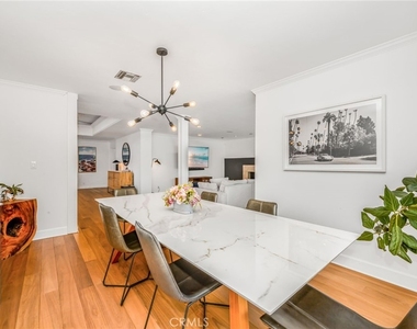 1800 Glenwood Lane - Photo Thumbnail 16