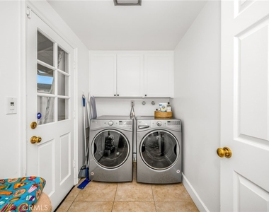 1800 Glenwood Lane - Photo Thumbnail 29