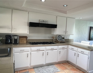 41 Camino Arroyo Place - Photo Thumbnail 10