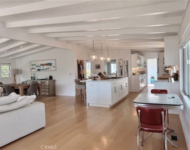 234 La Brea - Photo Thumbnail 22