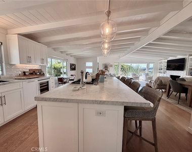 234 La Brea - Photo Thumbnail 15