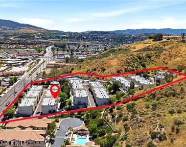 18209 Sierra Highway - Photo Thumbnail 46