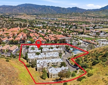 18209 Sierra Highway - Photo Thumbnail 47