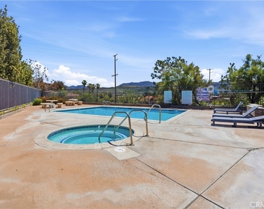 18209 Sierra Highway - Photo Thumbnail 40