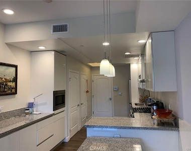 28 N 3rd - Photo Thumbnail 6