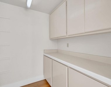 5650 Edgeview Dr - Photo Thumbnail 28