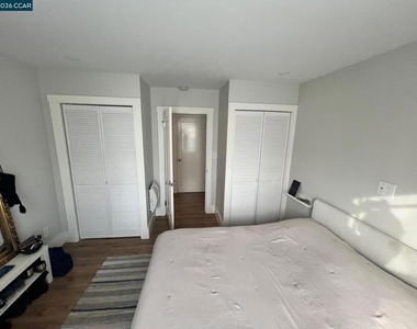 1325 Hopkins St - Photo Thumbnail 8