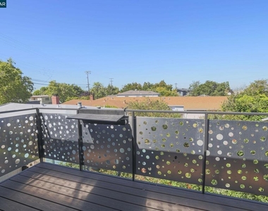 1325 Hopkins St - Photo Thumbnail 22