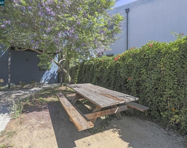 1325 Hopkins St - Photo Thumbnail 25