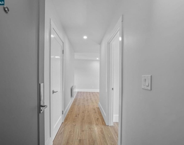 1325 Hopkins St - Photo Thumbnail 3