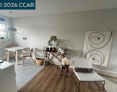 1325 Hopkins St - Photo Thumbnail 21