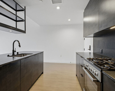 10700 Tabor Street - Photo Thumbnail 3