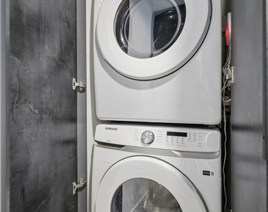 10700 Tabor Street - Photo Thumbnail 4