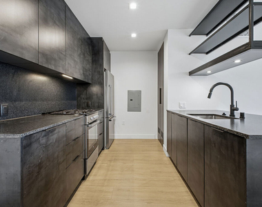 10700 Tabor Street - Photo Thumbnail 2