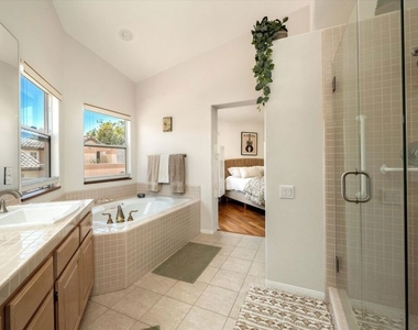 1256 Cravens Lane - Photo Thumbnail 23