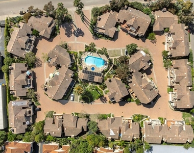 1256 Cravens Lane - Photo Thumbnail 34