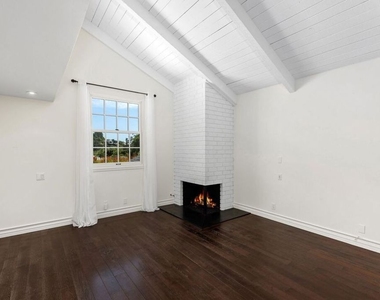 1060 Chantilly Road - Photo Thumbnail 28
