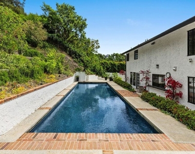 1060 Chantilly Road - Photo Thumbnail 36