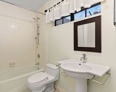 1060 Chantilly Road - Photo Thumbnail 34