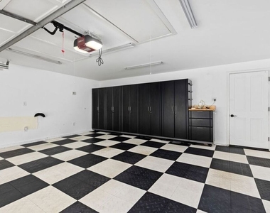 1060 Chantilly Road - Photo Thumbnail 35