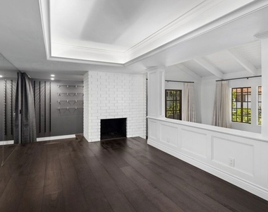 1060 Chantilly Road - Photo Thumbnail 9