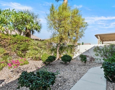 80528 Avenida San Fernando - Photo Thumbnail 25