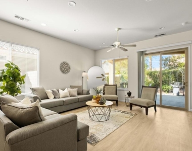 80528 Avenida San Fernando - Photo Thumbnail 4