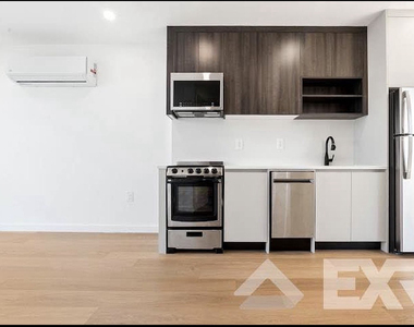 3216 Glenwood Road - Photo Thumbnail 1