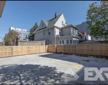 3216 Glenwood Road - Photo Thumbnail 12