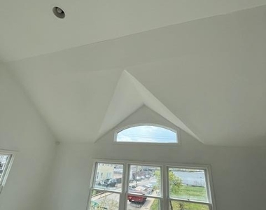 94 Roger Avenue - Photo Thumbnail 9